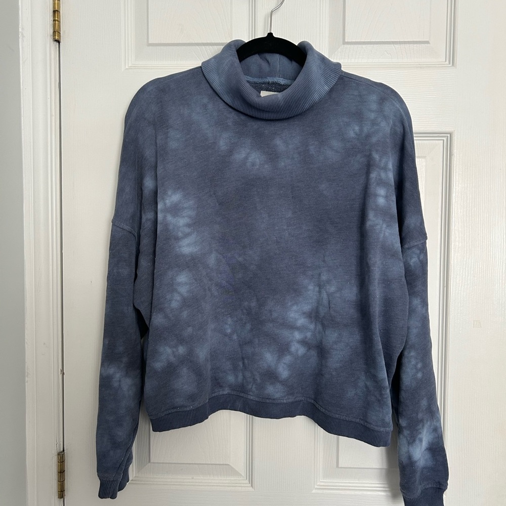 Blue Tie Dye American Eagle Turtleneck (S)